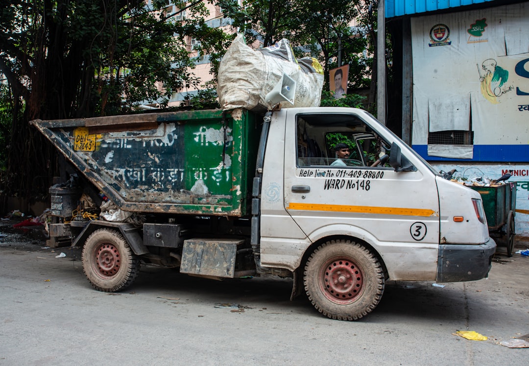 Photo Electric waste trucks